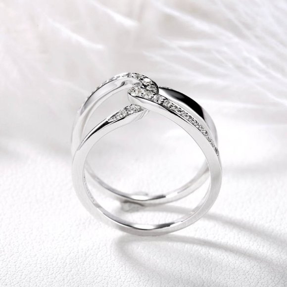 💎 Newest Fresh Twist Cross Wedding Trendy Dazzling Silver Ring for Women,VIP570 - Picture 1 of 5